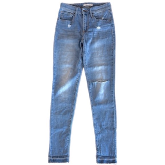 Levi's 721 High Rise Skinny Jeans in Light Distressed Wash with Raw Gem Size 27 - Picture 7 of 7